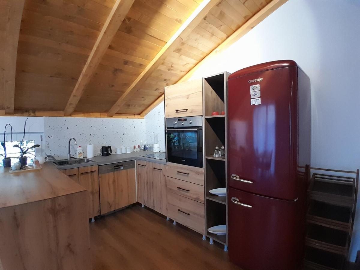 Mati Apartments Prishtina Prishtinë Ngoại thất bức ảnh