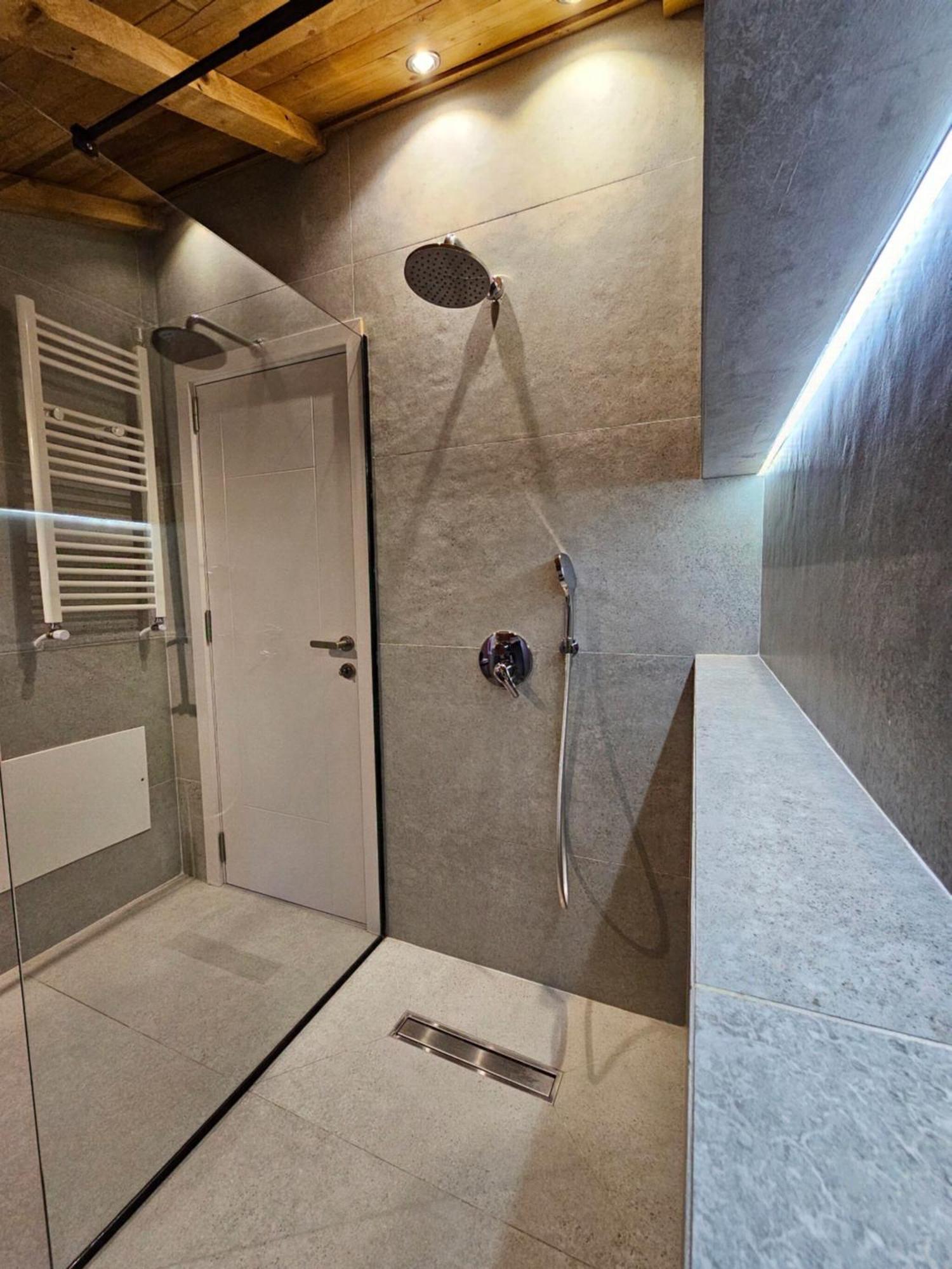 Mati Apartments Prishtina Prishtinë Ngoại thất bức ảnh